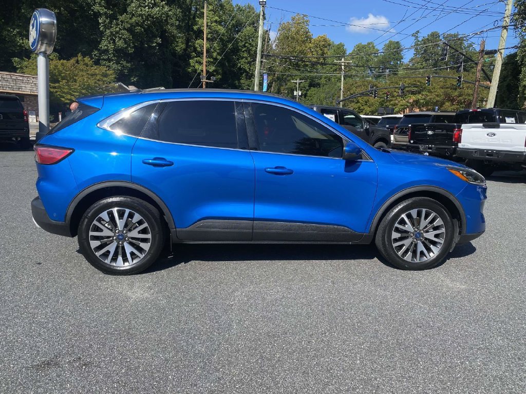 Certified 2020 Ford Escape Titanium AWD/4WD image 8