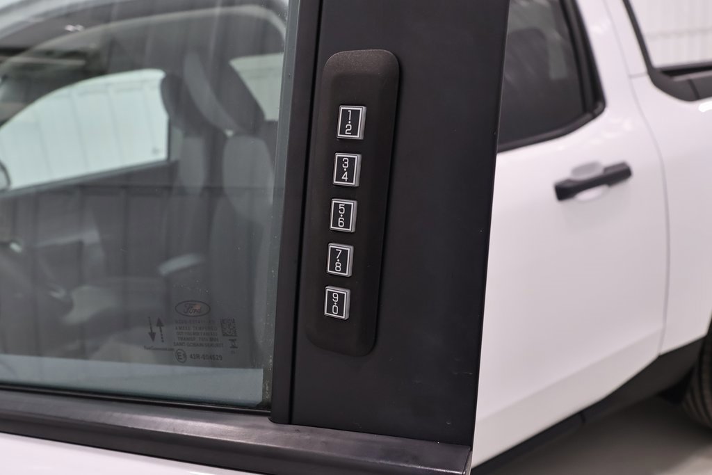 Certified 2023 Ford Maverick XLT image 14