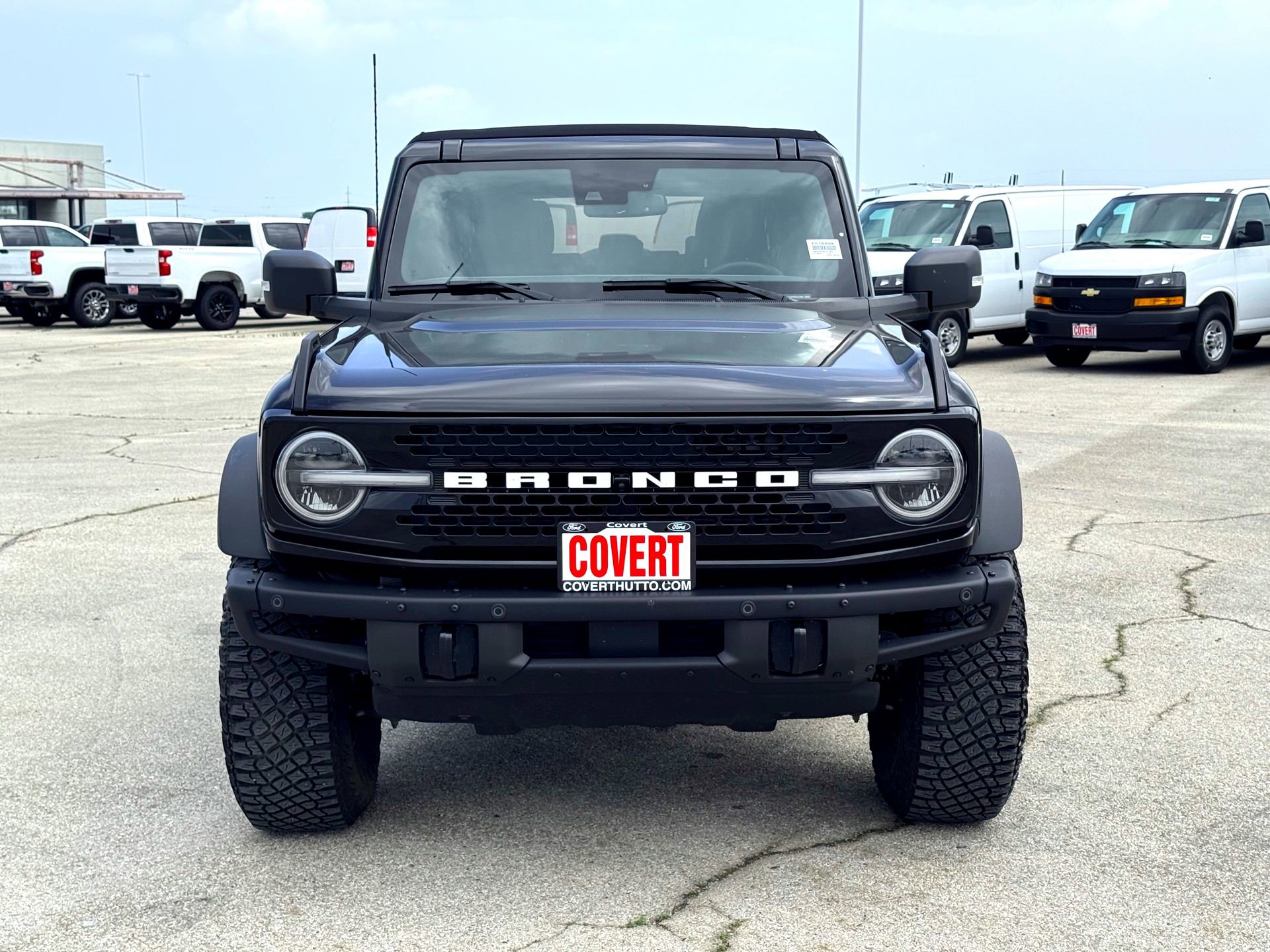 Certified 2024 Ford Bronco Wildtrak AWD/4WD image 3