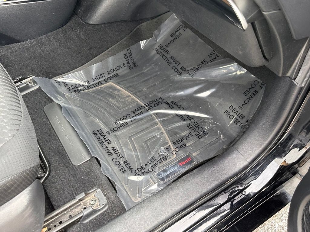 Used 2018 Toyota Prius Three FWD image 23