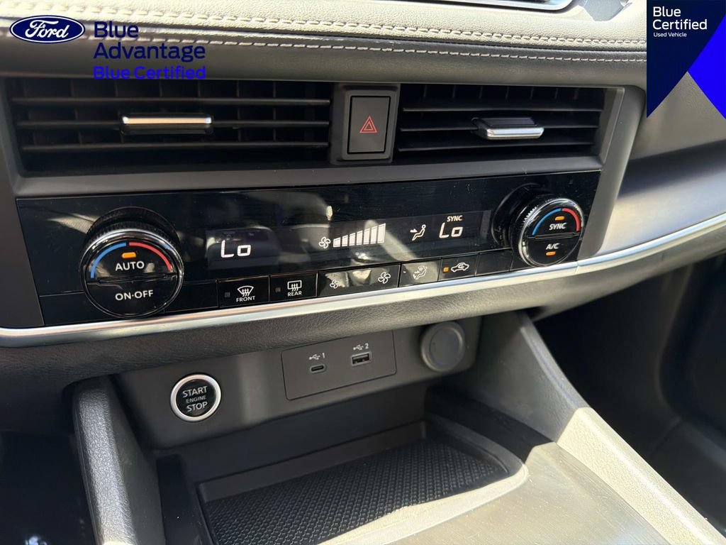 Used 2023 Nissan Rogue SV FWD image 30