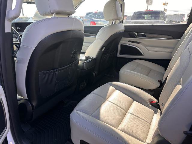 Used 2022 Kia Telluride EX w/ EX Premium Package image 10