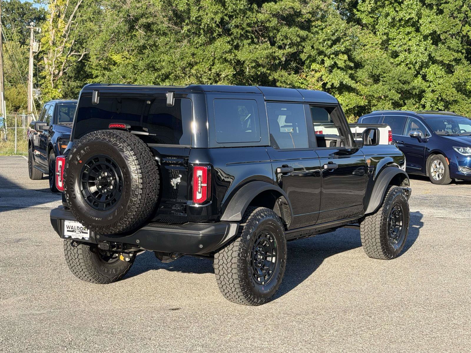 Certified 2025 Ford Bronco Badlands w/ Sasquatch Package AWD/4WD image 2