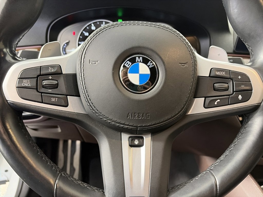 Used 2019 BMW 540i xDrive w/ M Sport Package image 16