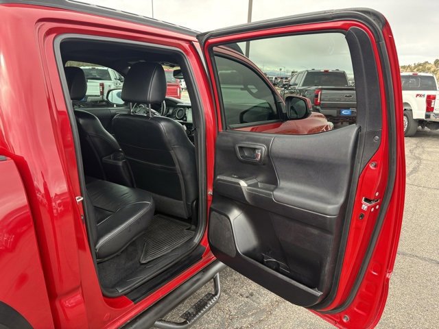 Used 2020 Toyota Tacoma TRD Off-Road image 21