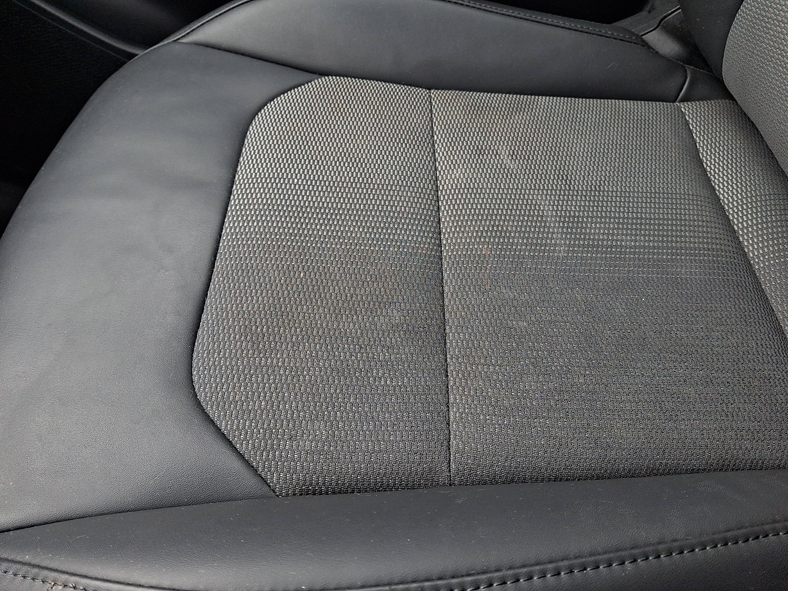 Used 2023 Kia Niro EX Touring image 26