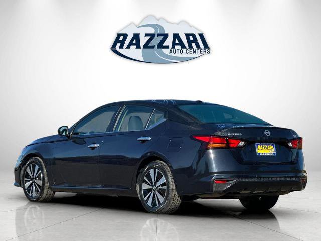 Used 2021 Nissan Altima 2.5 SV image 3