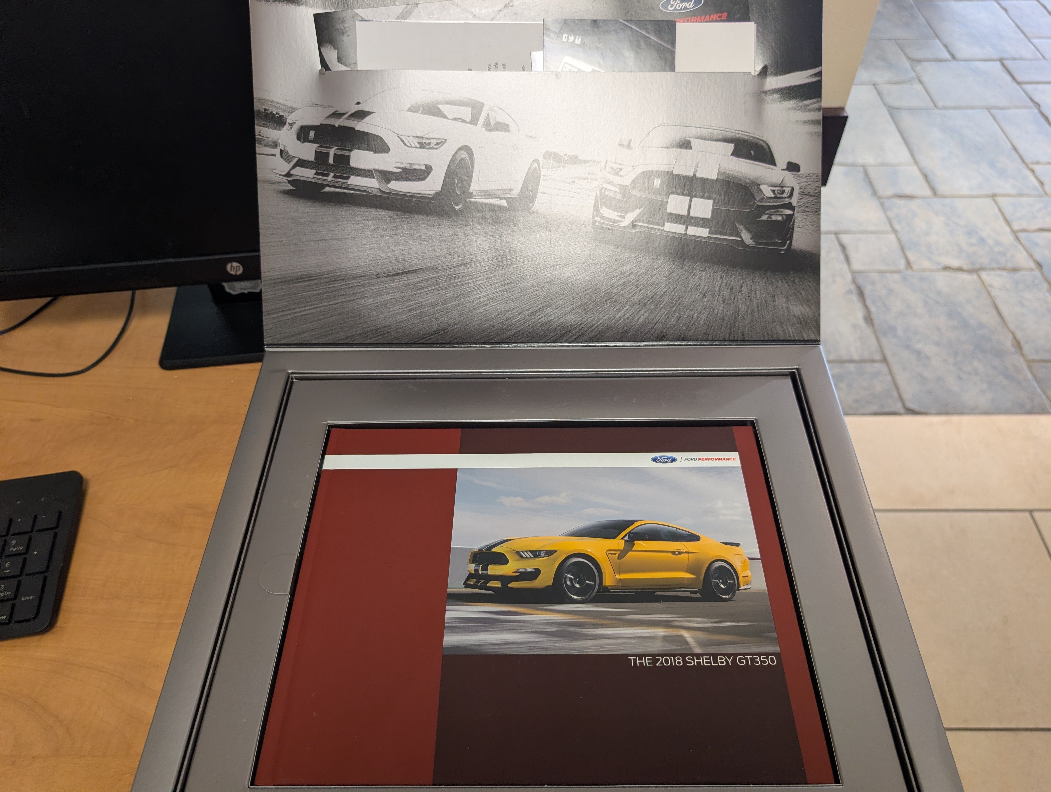 Certified 2018 Ford Mustang Shelby GT350 w/ Convenience Package RWD image 34