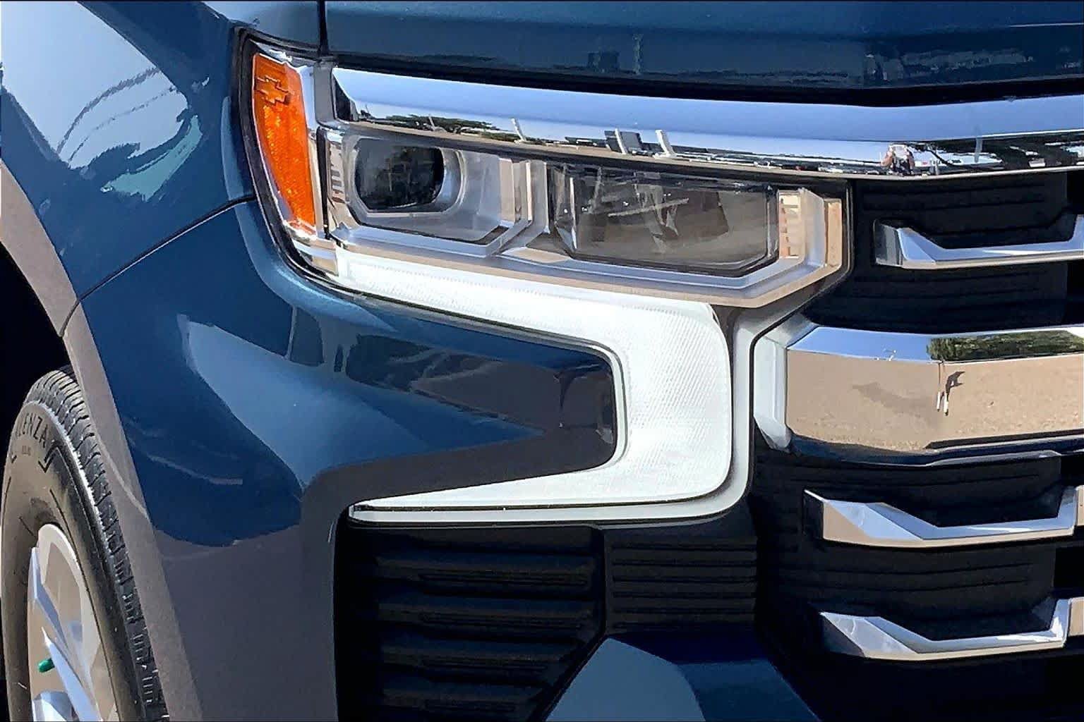 Used 2024 Chevrolet Silverado 1500 LTZ w/ LTZ Convenience Package II RWD image 28