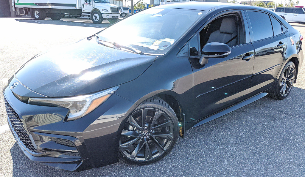 Used 2023 Toyota Corolla SE FWD image 6