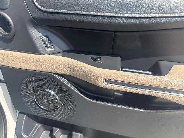 Certified 2022 Ford Expedition XLT RWD image 33