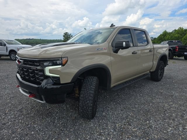 Used 2022 Chevrolet Silverado 1500 ZR2 w/ Technology Package AWD/4WD image 3