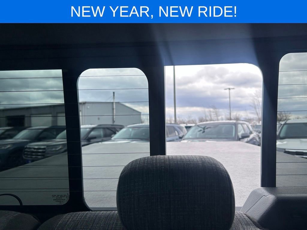 Certified 2022 Ford F150 XLT w/ Equipment Group 302A High image 40