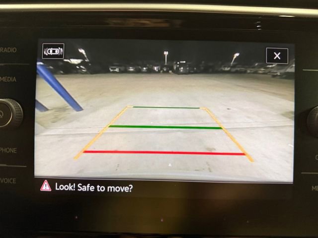 Used 2022 Volkswagen Atlas Cross Sport SEL Premium R-Line image 25