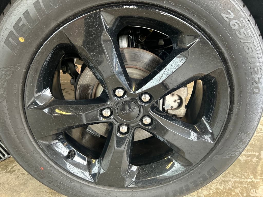 Used 2023 Jeep Grand Cherokee Limited w/ Luxury Tech Group II image 13