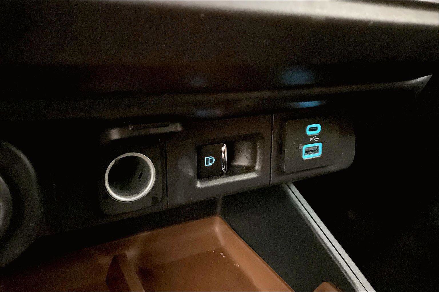 Certified 2024 Ford Maverick Lariat image 31