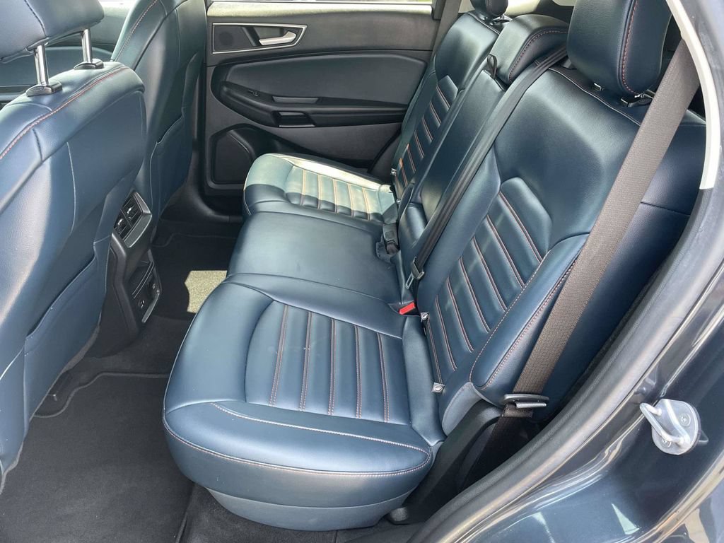 Certified 2022 Ford Edge SEL w/ Sport Appearance Package AWD/4WD image 12