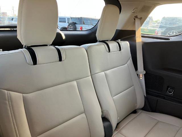 Certified 2023 Ford Explorer Platinum w/ Premium Technology Package AWD/4WD image 19