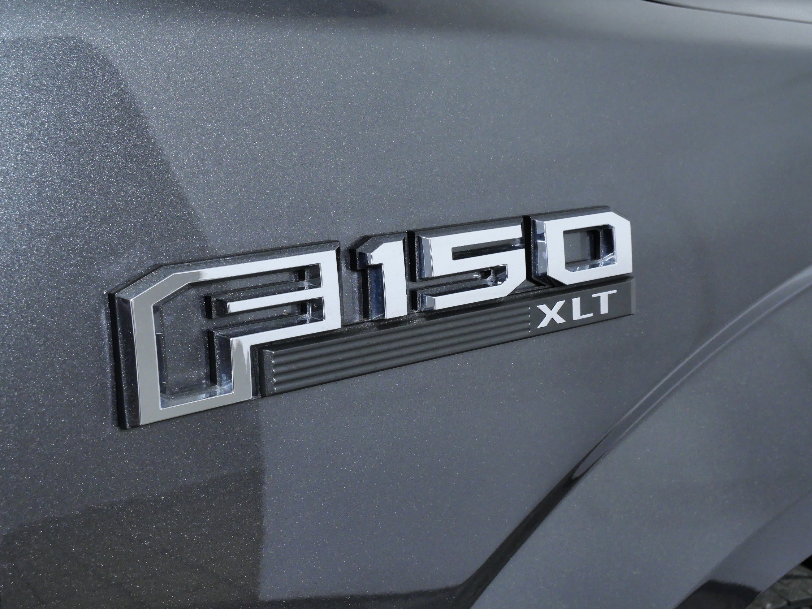 Certified 2018 Ford F150 XLT w/ Equipment Group 302A Luxury AWD/4WD image 9