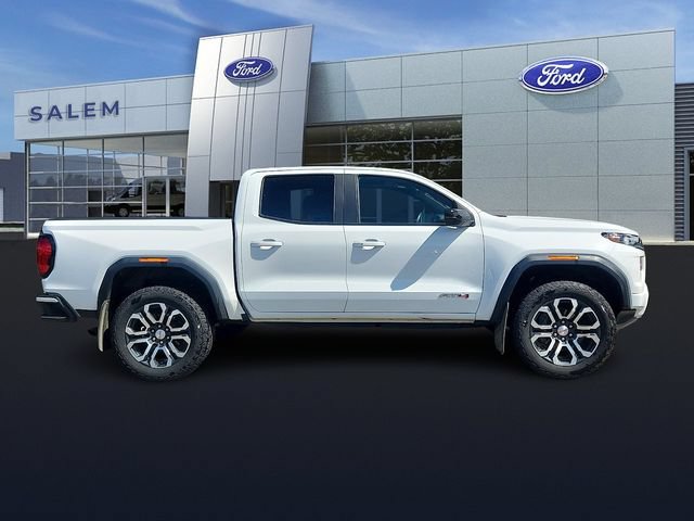 Used 2024 GMC Canyon AT4 w/ AT4 Premium Package AWD/4WD image 2