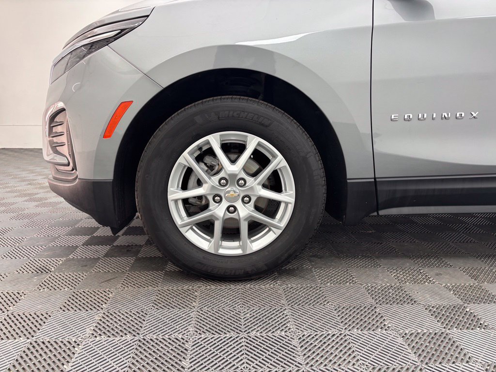 Used 2024 Chevrolet Equinox LS FWD image 13