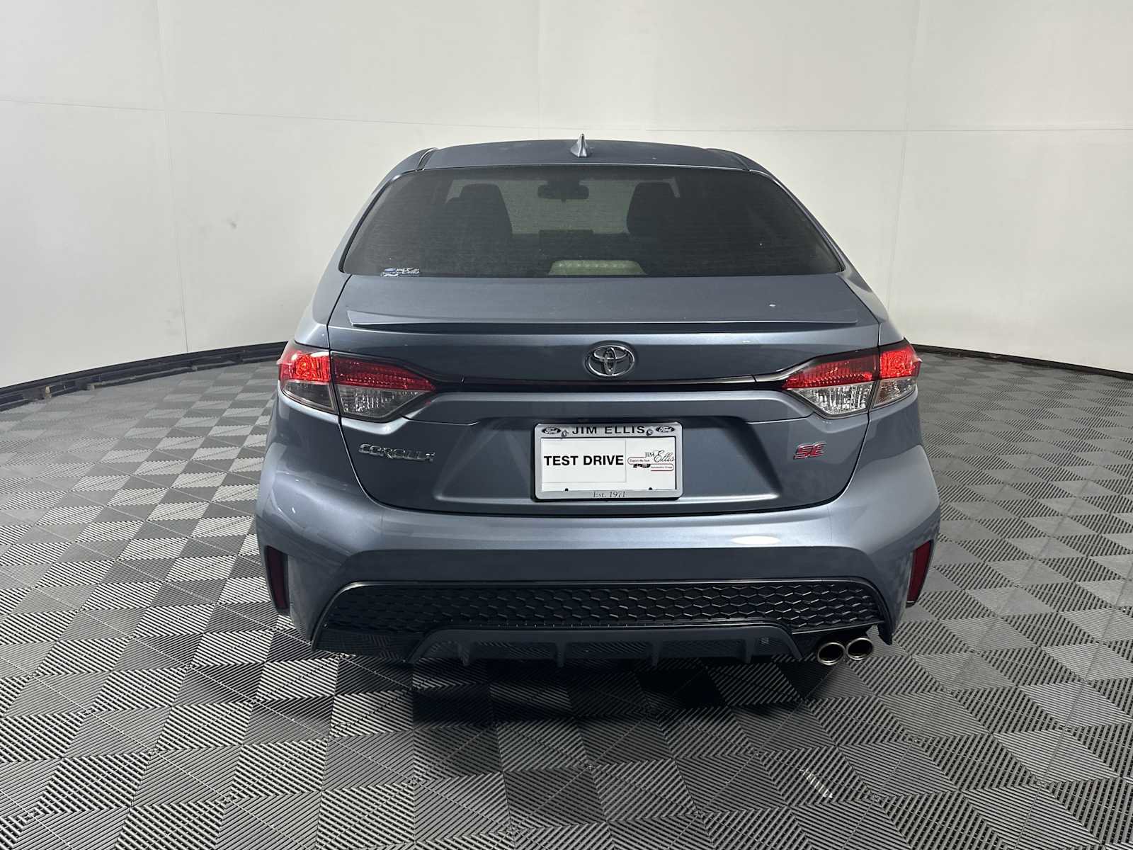Used 2021 Toyota Corolla SE FWD image 6