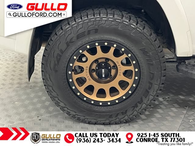 Used 2022 Toyota 4Runner SR5 Premium w/ Moonroof Package AWD/4WD image 8