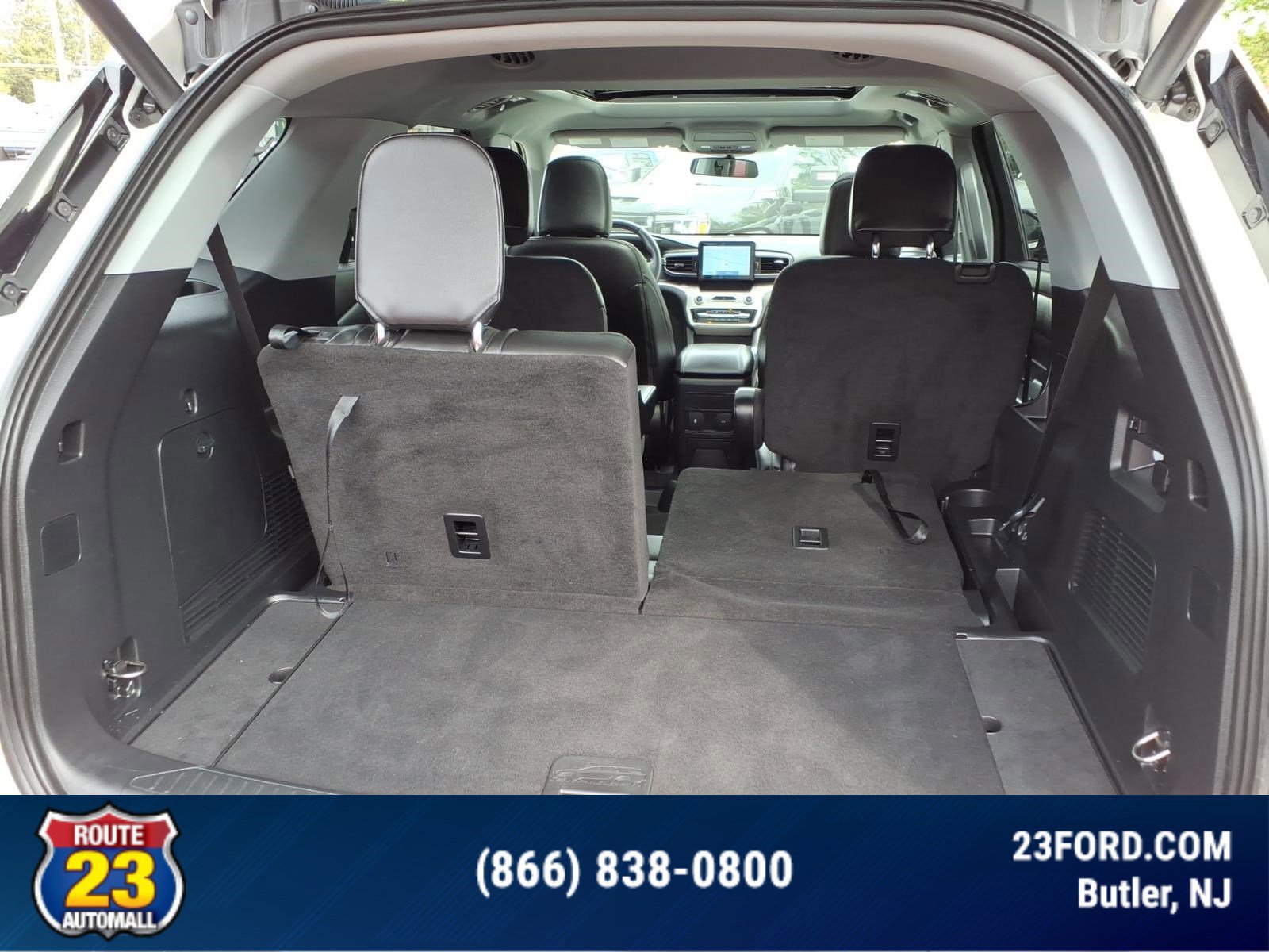 Certified 2022 Ford Explorer XLT w/ Equipment Group 202A AWD/4WD image 27