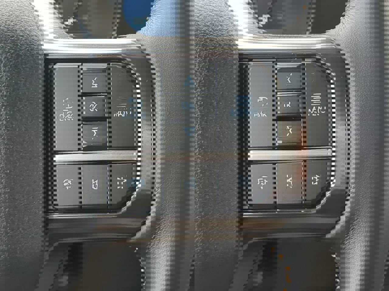 Certified 2024 Ford F450 Platinum w/ FX4 Off-Road Package image 25