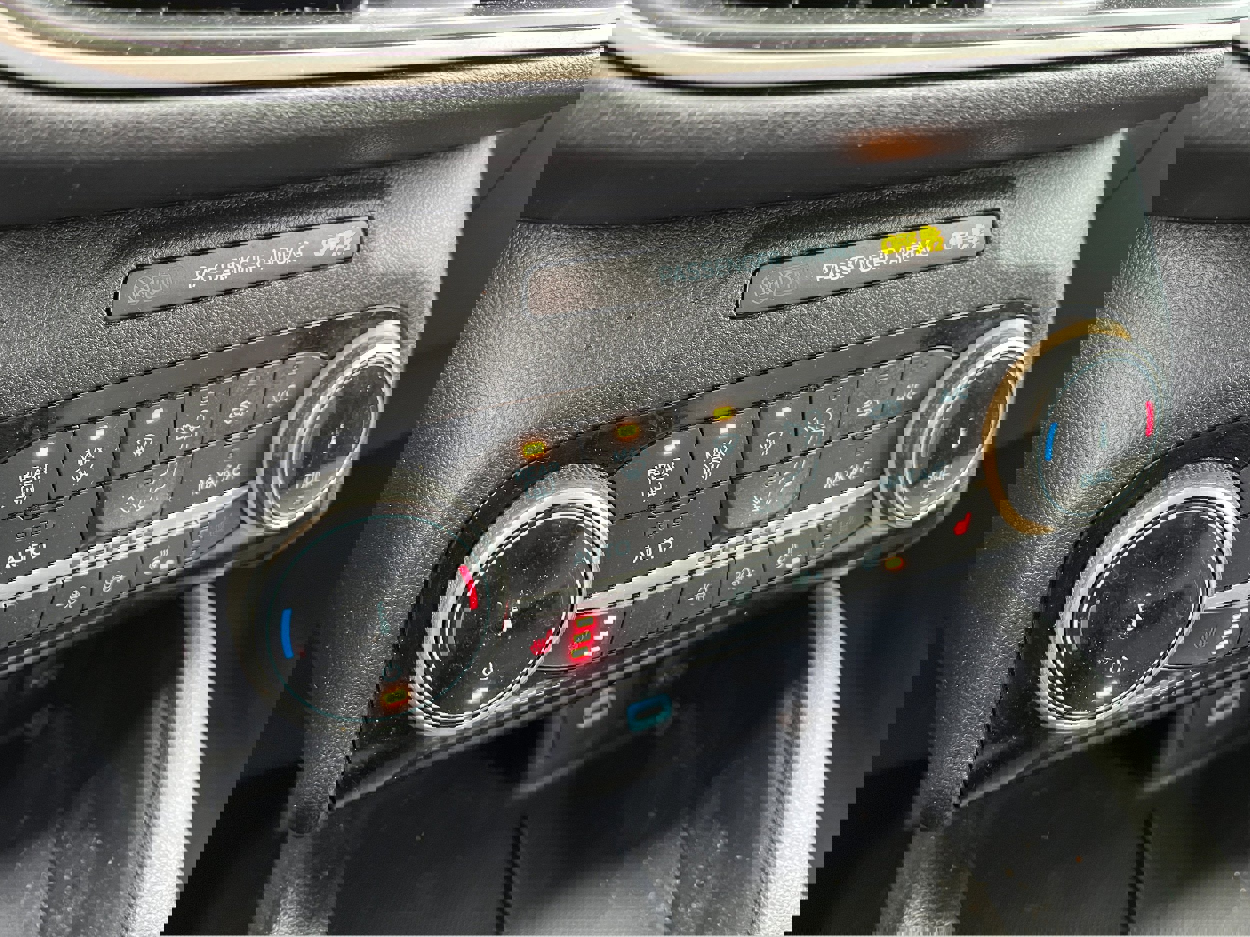 Certified 2022 Ford Escape SE w/ Convenience Package image 18