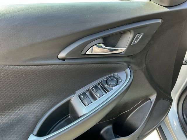 Used 2024 Chevrolet Malibu LT FWD image 11