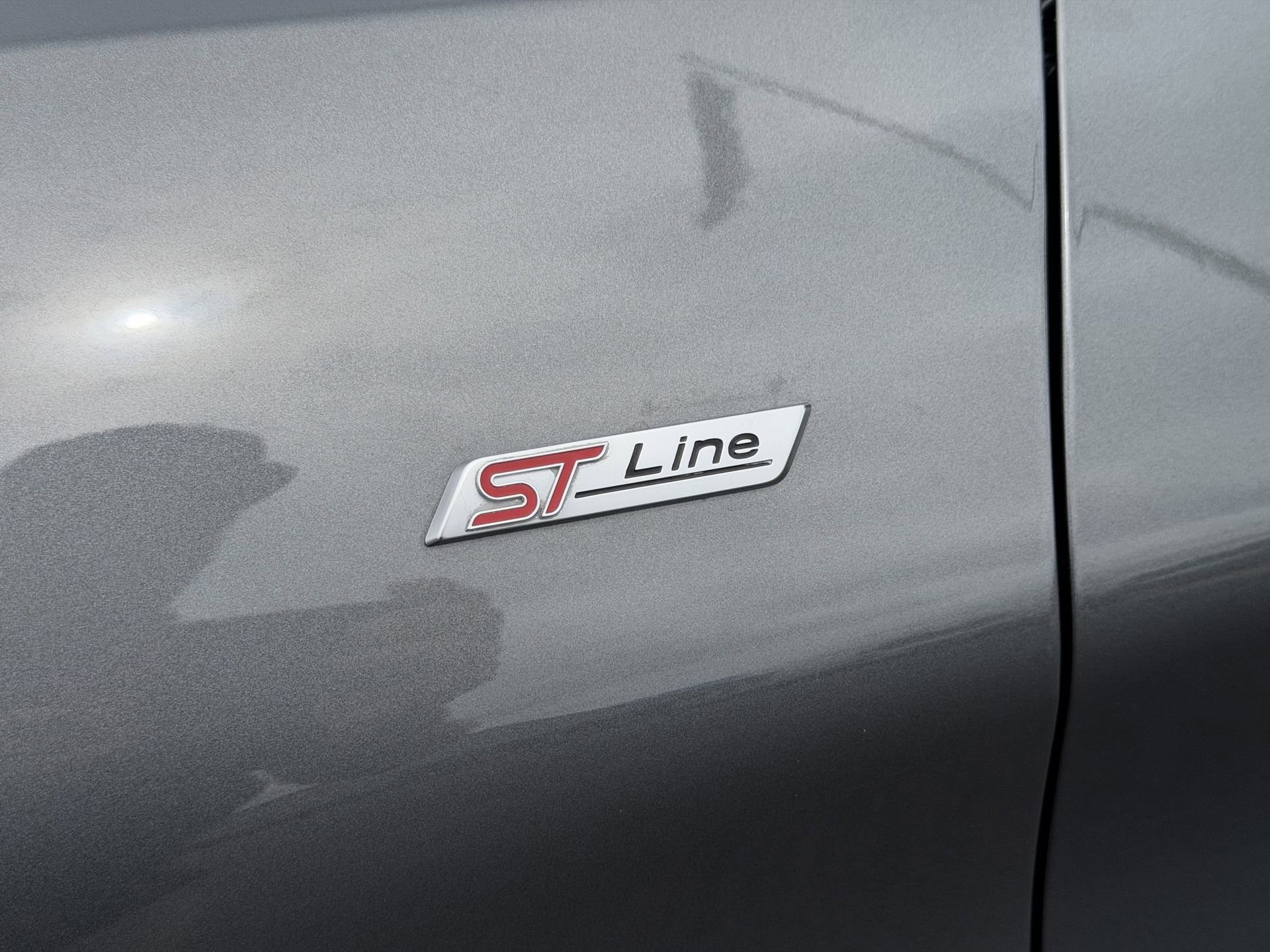 Certified 2025 Ford Explorer ST-Line w/ ST-Line Street Pack AWD/4WD image 31