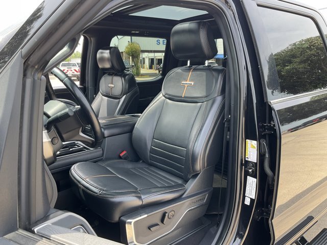 Certified 2024 Ford F350 Platinum w/ FX4 Off-Road Package AWD/4WD image 8