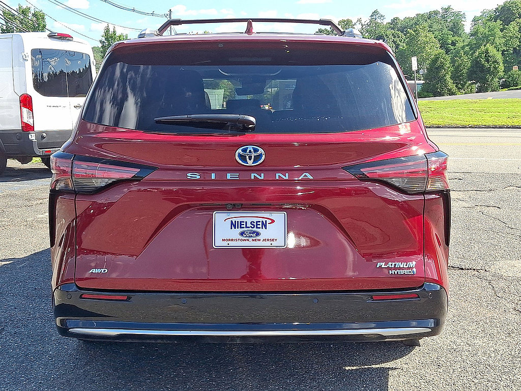 Used 2023 Toyota Sienna Platinum AWD/4WD image 29