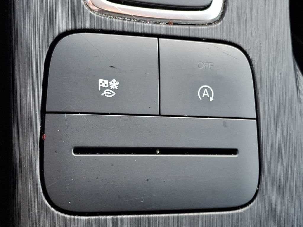 Certified 2024 Ford Escape Active AWD/4WD image 22