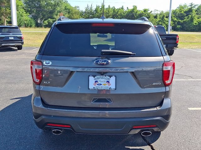 Certified 2018 Ford Explorer XLT w/ Equipment Group 202A AWD/4WD image 5
