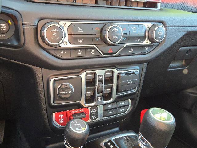 Used 2024 Jeep Wrangler Unlimited Rubicon image 26