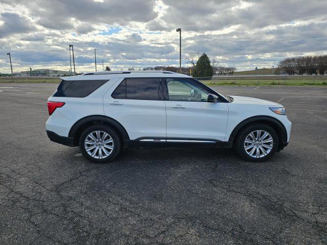 Certified 2022 Ford Explorer Limited w/ Limited Technology Package image 6