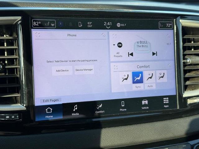 Used 2024 Chrysler Pacifica Touring-L FWD image 17