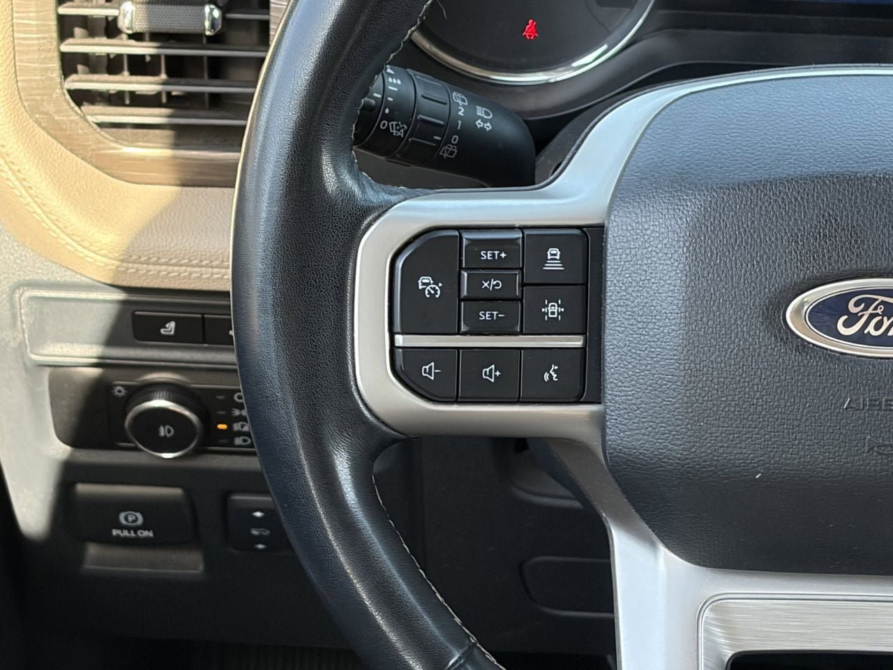 Certified 2024 Ford Expedition Limited AWD/4WD image 20