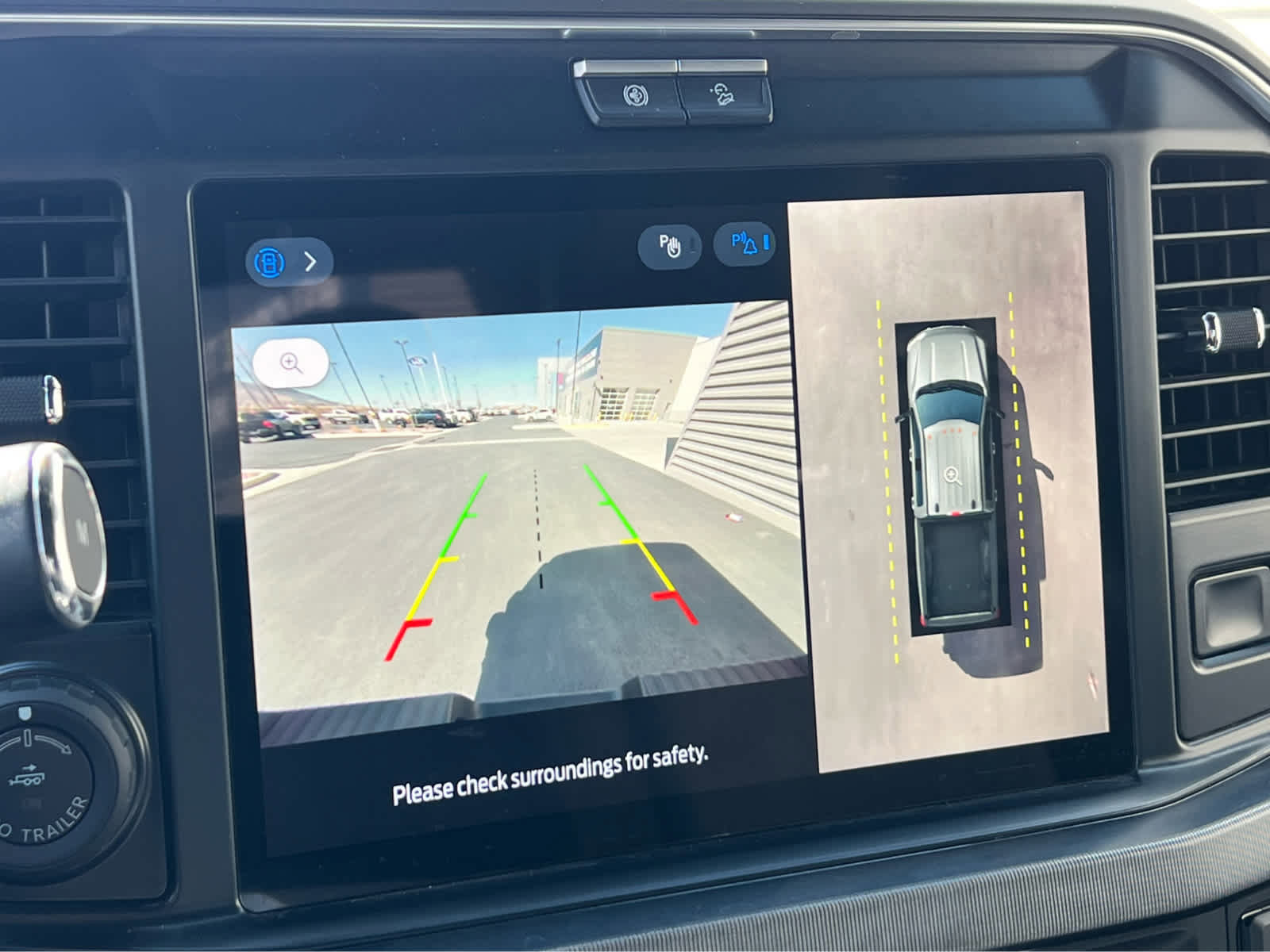 Certified 2025 Ford F350 Platinum image 37