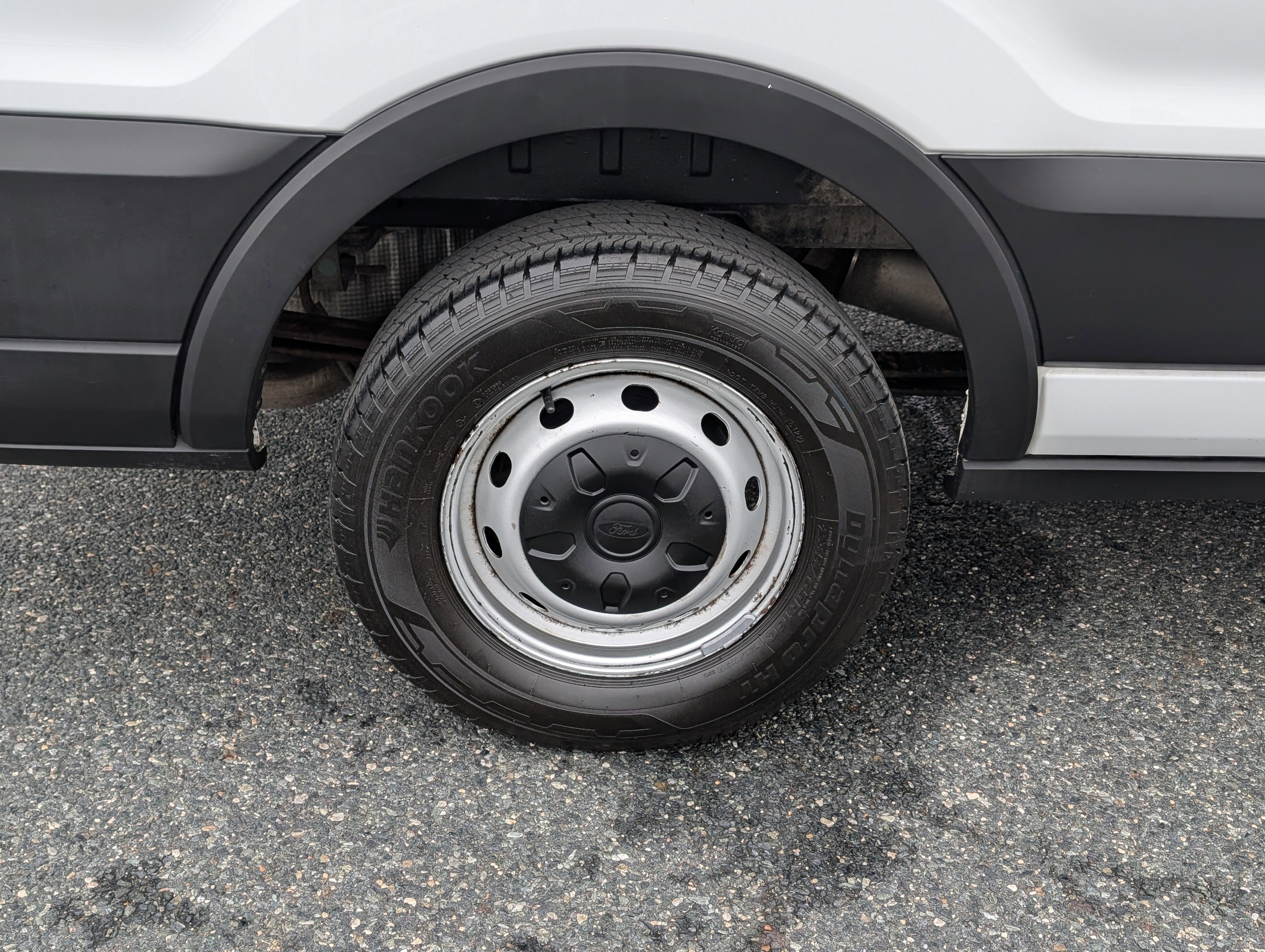 Certified 2019 Ford Transit 250 148 Low Roof image 9