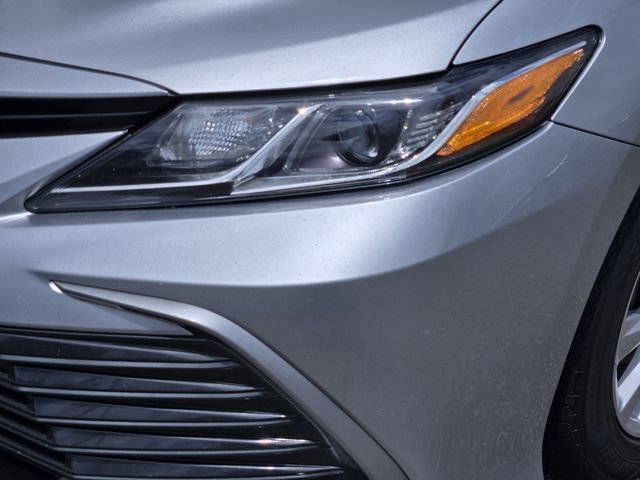 Used 2021 Toyota Camry LE FWD image 8