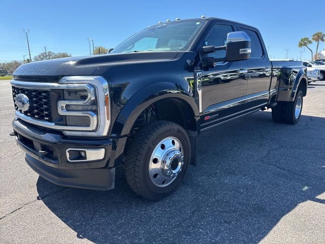 Certified 2025 Ford F450 Platinum w/ Platinum Plus Package image 5