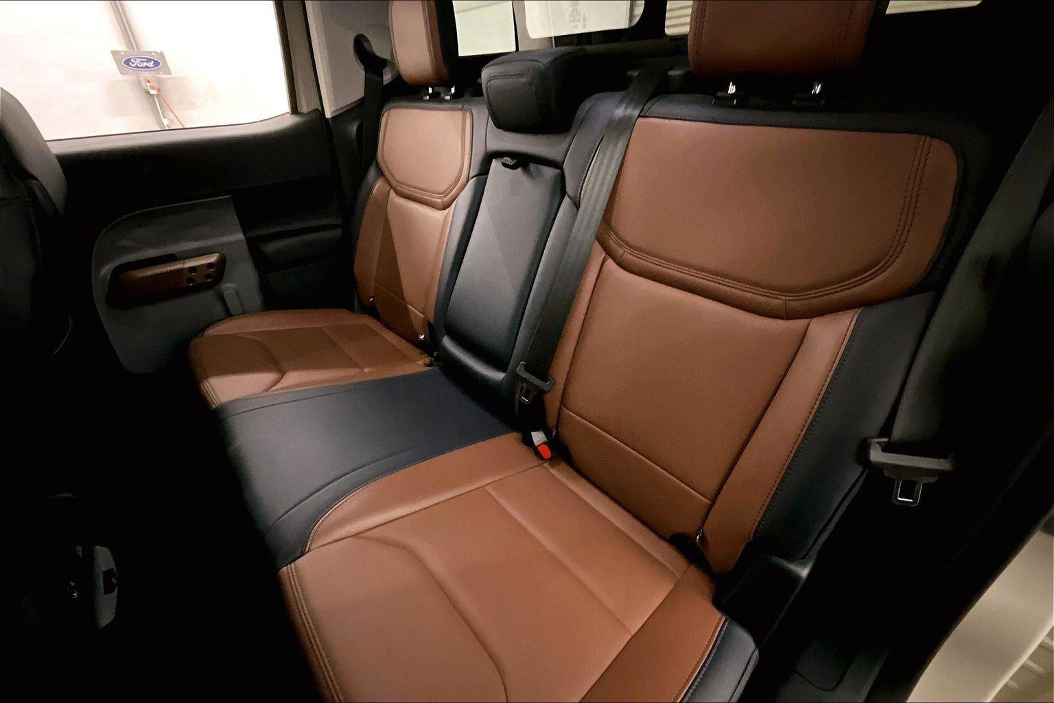 Certified 2024 Ford Maverick Lariat image 25