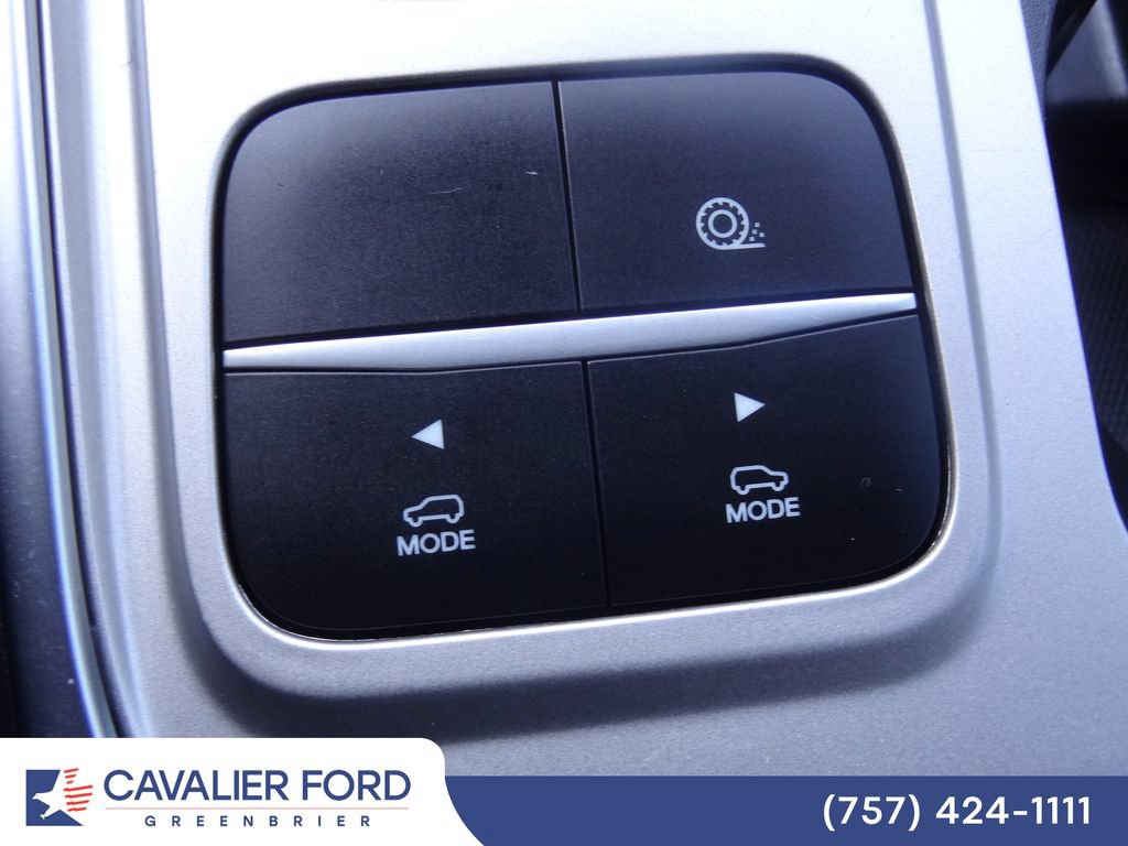 Certified 2022 Ford Explorer XLT w/ Equipment Group 202A RWD image 31
