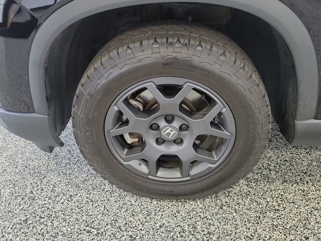Used 2025 Honda Pilot TrailSport image 5