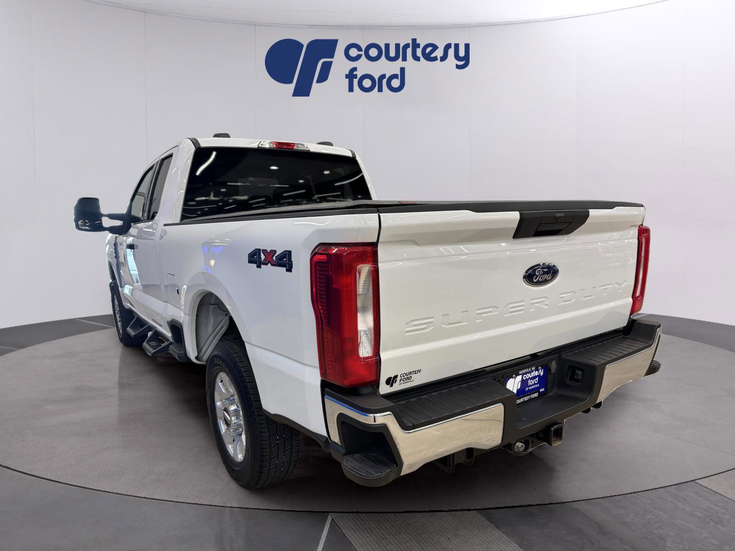 Certified 2023 Ford F250 XLT image 3