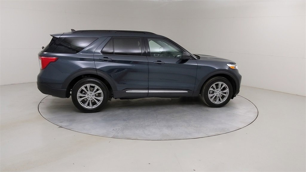 Certified 2023 Ford Explorer XLT w/ Equipment Group 202A image 14