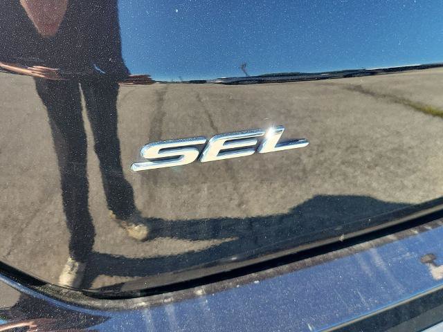 Certified 2023 Ford Edge SEL w/ Convenience Package AWD/4WD image 8